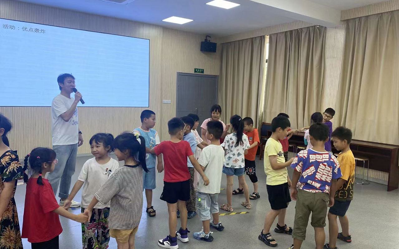 永红龙观乡中心学校